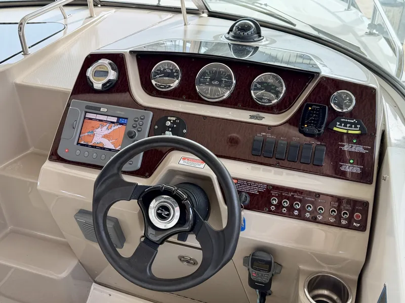 Slide: The Image of Sea Ray 270 Sundancer 2009 - 33