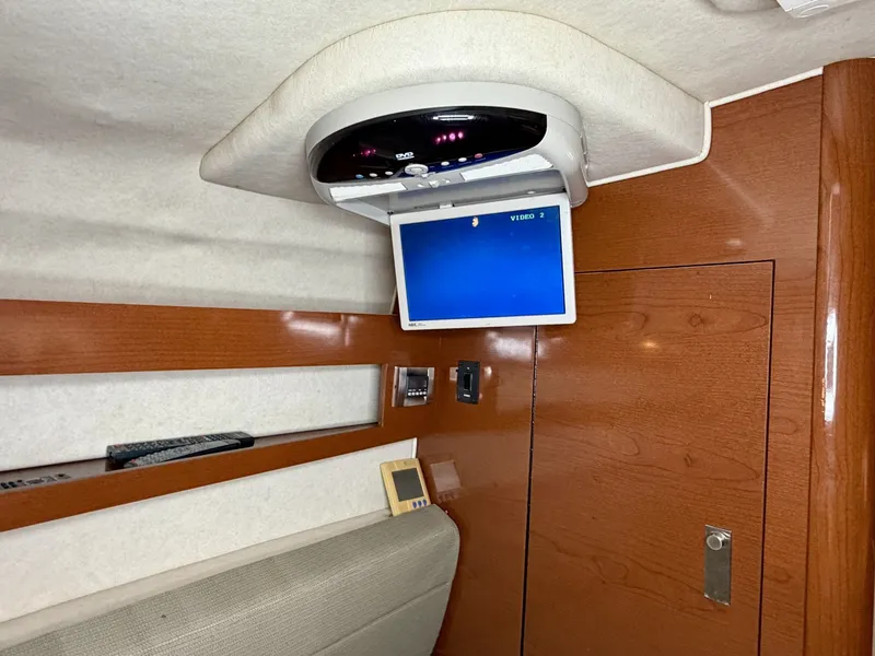Slide: The Image of Sea Ray 270 Sundancer 2009 - 56