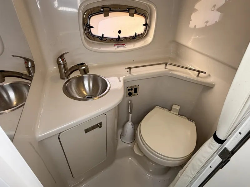 Slide: The Image of Sea Ray 270 Sundancer 2009 - 59