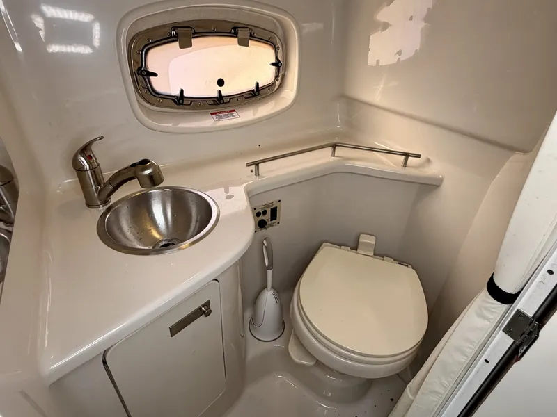 Slide: The Image of Sea Ray 270 Sundancer 2009 - 61