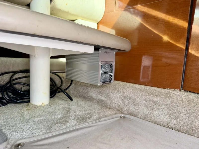 Slide: The Image of Sea Ray 270 Sundancer 2009 - 68