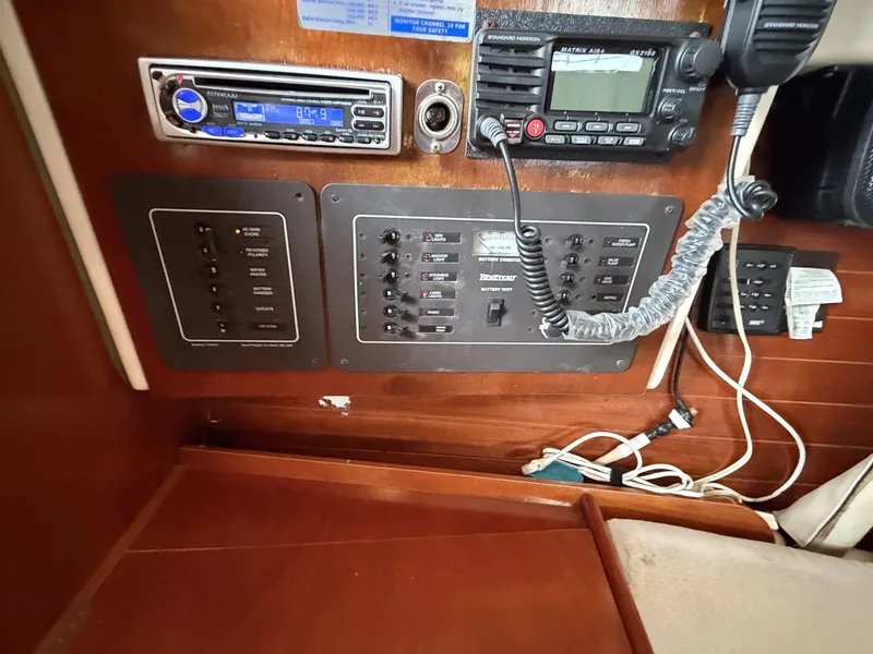 Slide: The Image of Beneteau OCEANIS 321 1995 - 23