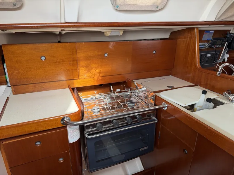 Slide: The Image of Beneteau OCEANIS 321 1995 - 27