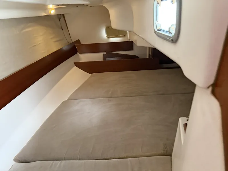 Slide: The Image of Beneteau OCEANIS 321 1995 - 30