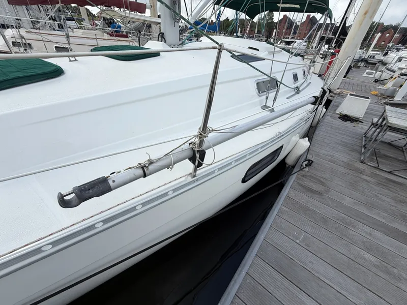 Slide: The Image of Beneteau OCEANIS 321 1995 - 34