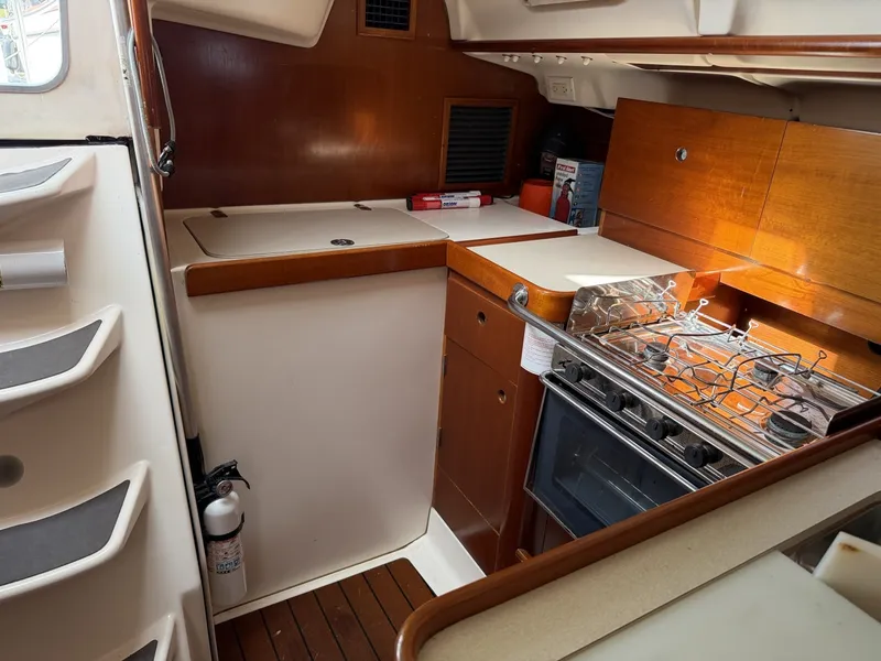Slide: The Image of Beneteau OCEANIS 321 1995 - 49