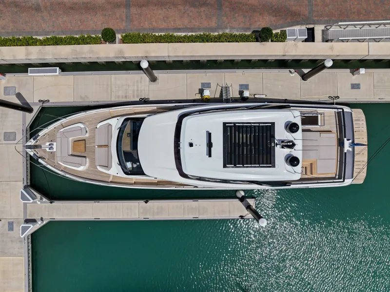 Slide: The Image of Ferretti 860 2023 - 4