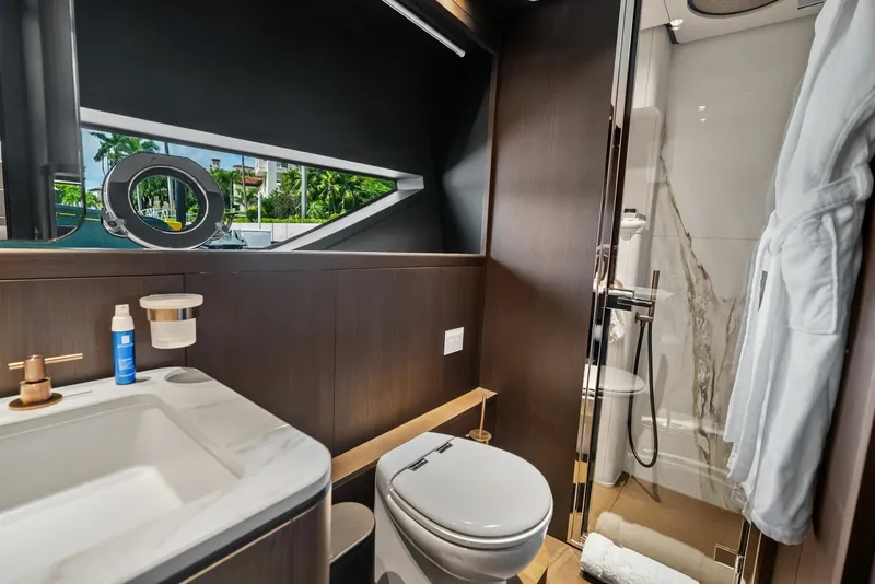 Slide: The Image of Ferretti 860 2023 - 53
