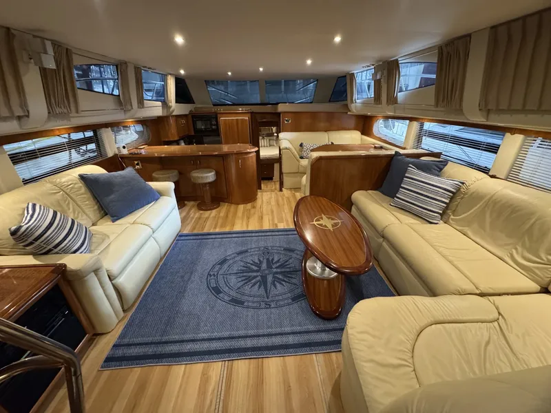 Slide: The Image of Carver Yachts 466 Motor Yacht 2004 - 12