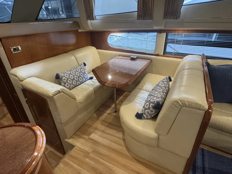 Slide: The Image of Carver Yachts 466 Motor Yacht 2004 - 16