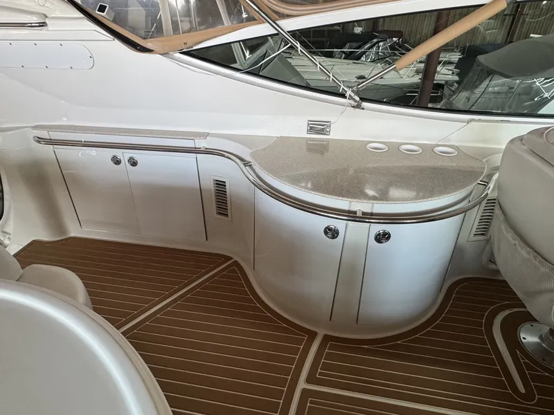 Slide: The Image of Carver Yachts 466 Motor Yacht 2004 - 5