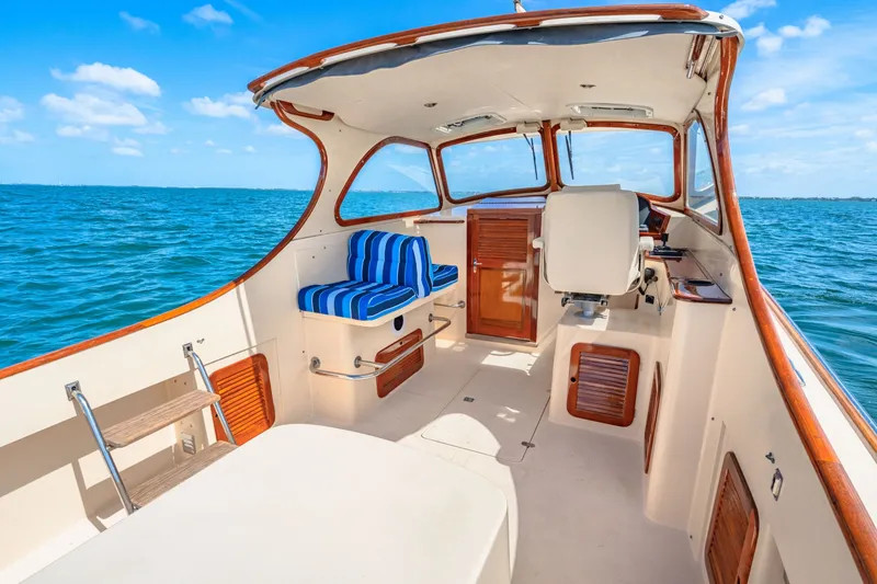 Slide: The Image of Hinckley Yachts Picnic Boat 36 1998 - 19