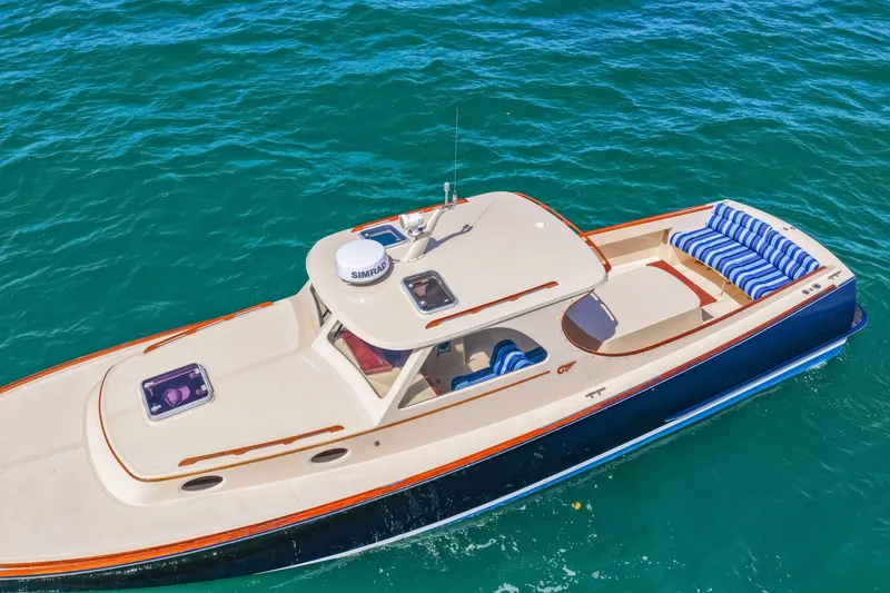 Slide: The Image of Hinckley Yachts Picnic Boat 36 1998 - 37