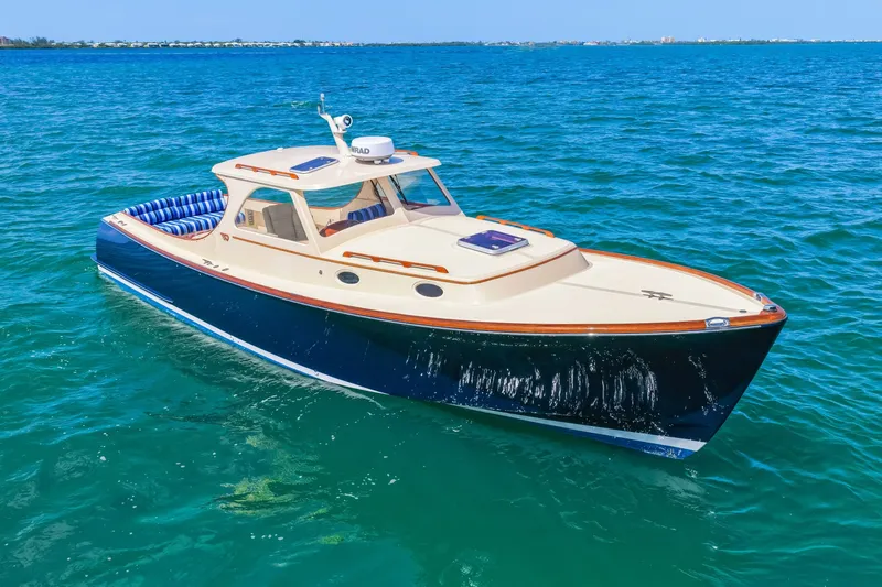 Slide: The Image of Hinckley Yachts Picnic Boat 36 1998 - 48