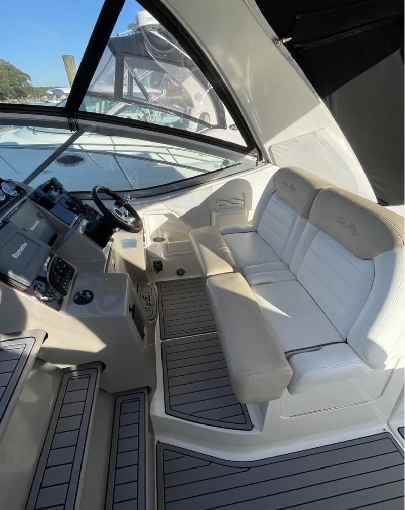 Slide: The Image of Sea Ray 330 Sundancer 2008 - 4