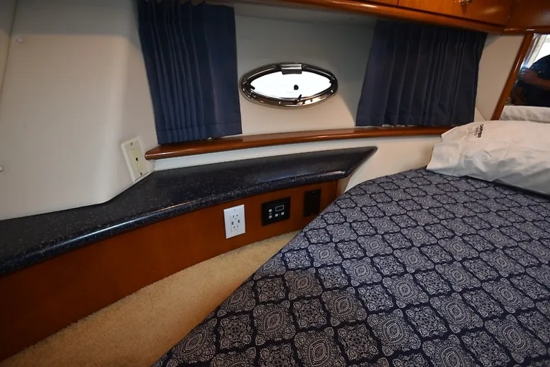 Slide: The Image of Carver Yachts 444 Cockpit Motor Yacht 2001 - 28