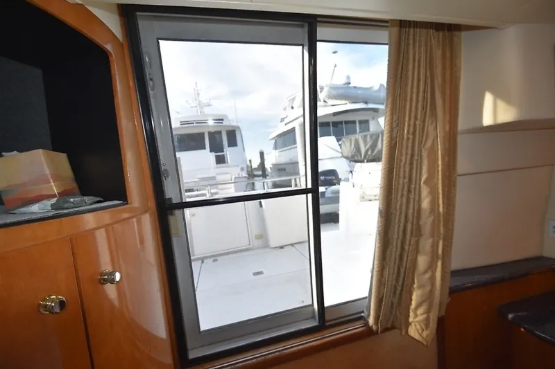 Slide: The Image of Carver Yachts 444 Cockpit Motor Yacht 2001 - 37