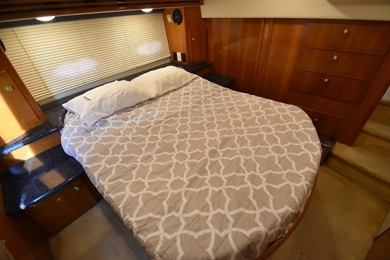 Slide: The Image of Carver Yachts 444 Cockpit Motor Yacht 2001 - 39
