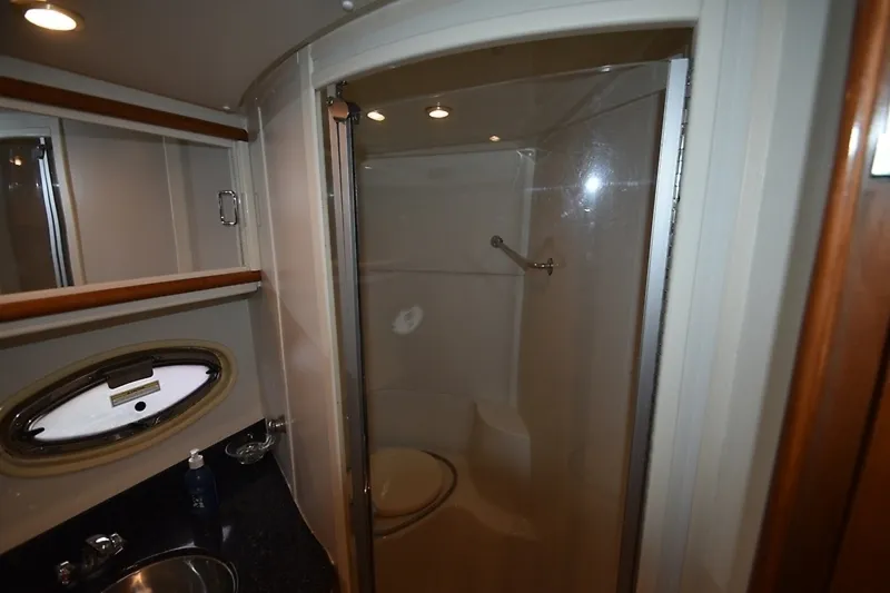 Slide: The Image of Carver Yachts 444 Cockpit Motor Yacht 2001 - 43
