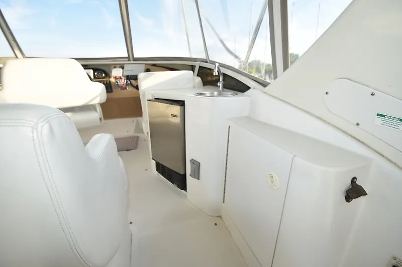 Slide: The Image of Carver Yachts 444 Cockpit Motor Yacht 2001 - 47