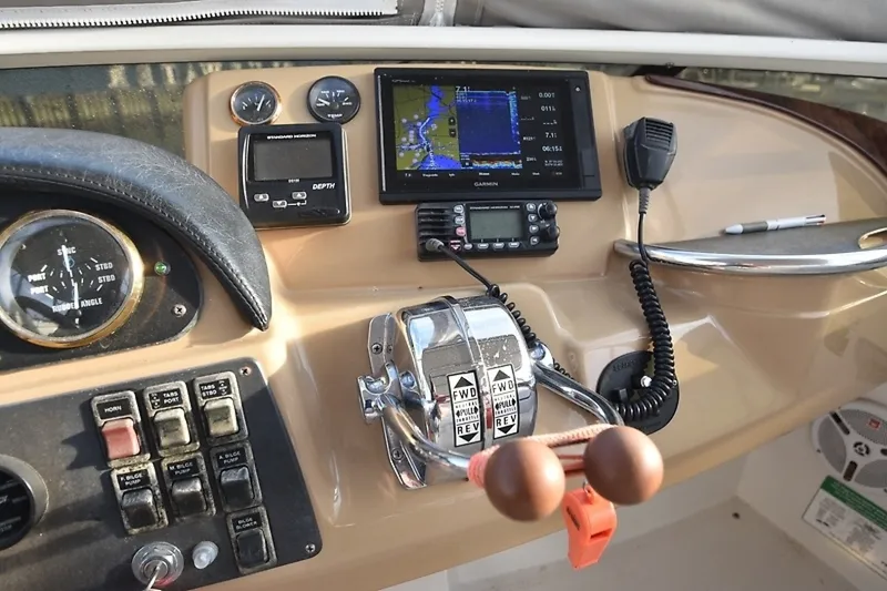Slide: The Image of Carver Yachts 444 Cockpit Motor Yacht 2001 - 49
