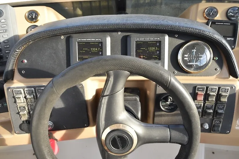 Slide: The Image of Carver Yachts 444 Cockpit Motor Yacht 2001 - 50