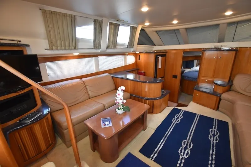 Slide: The Image of Carver Yachts 444 Cockpit Motor Yacht 2001 - 6