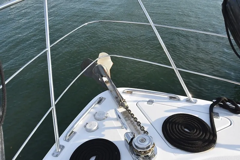 Slide: The Image of Carver Yachts 444 Cockpit Motor Yacht 2001 - 61