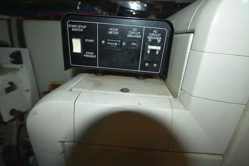 Slide: The Image of Carver Yachts 444 Cockpit Motor Yacht 2001 - 67