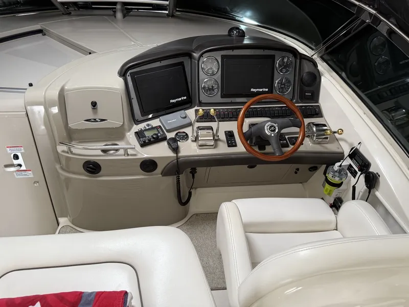Slide: The Image of Sea Ray 40 Sundancer 2007 - 4
