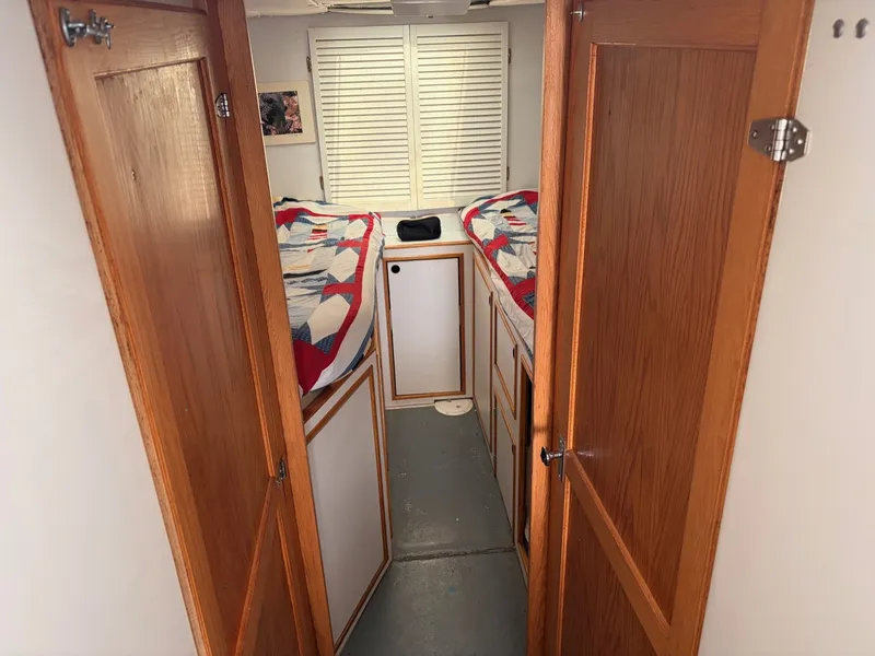 Slide: The Image of Provincial 42 Pleasure Boat 2000 - 8