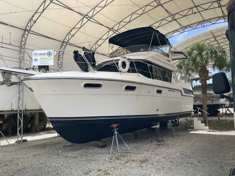 The Image of Carver Yachts 3807 1989 - 0