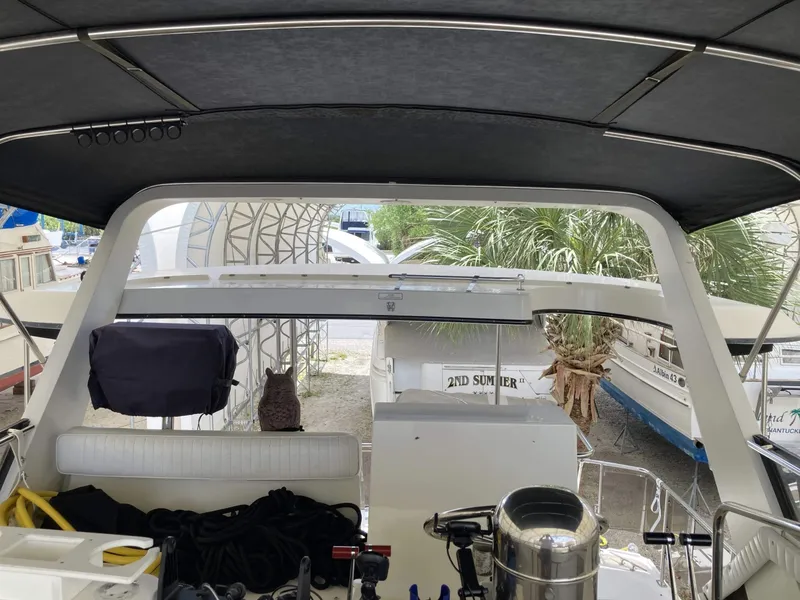 Slide: The Image of Carver Yachts 3807 1989 - 11