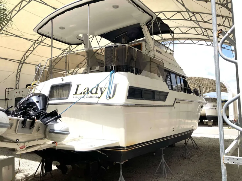 Slide: The Image of Carver Yachts 3807 1989 - 3