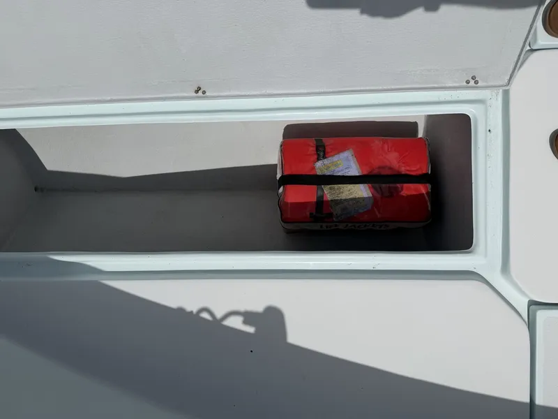 Slide: The Image of Latitude Tournament Boats 25 Center Console 2022 - 12