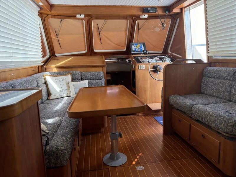 Slide: The Image of Sabreline 36 Fast Trawler 1997 - 10