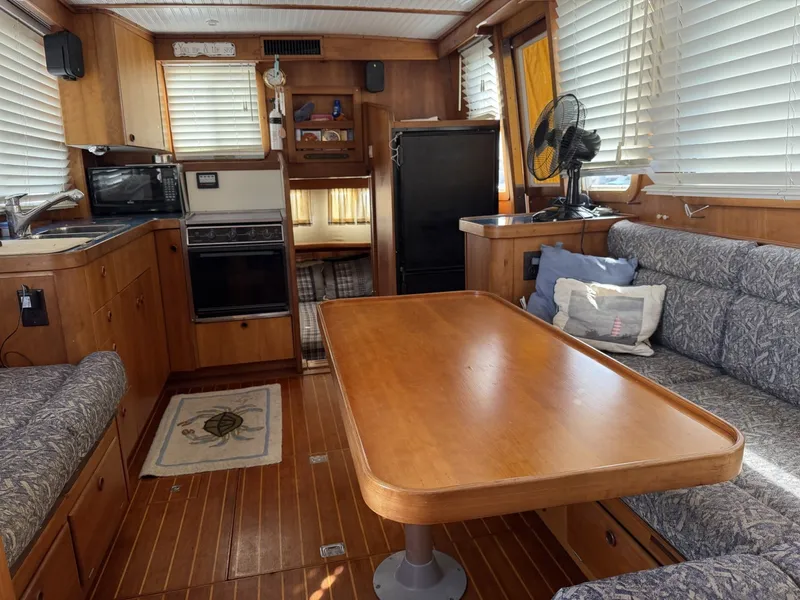 Slide: The Image of Sabreline 36 Fast Trawler 1997 - 9