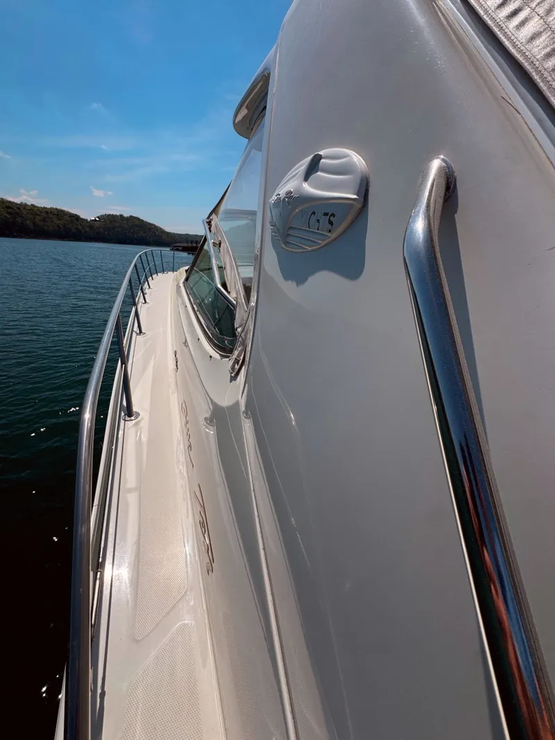 Slide: The Image of Sea Ray 510 Sundancer 2001 - 12