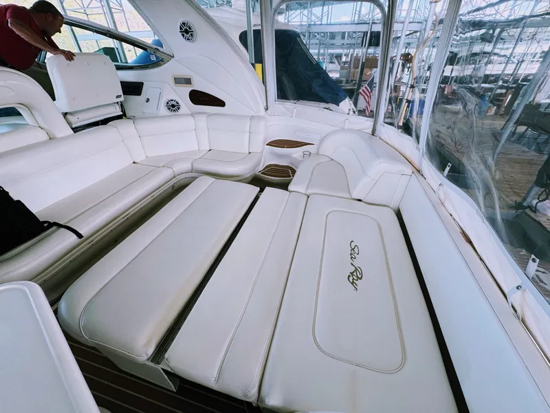 Slide: The Image of Sea Ray 510 Sundancer 2001 - 28