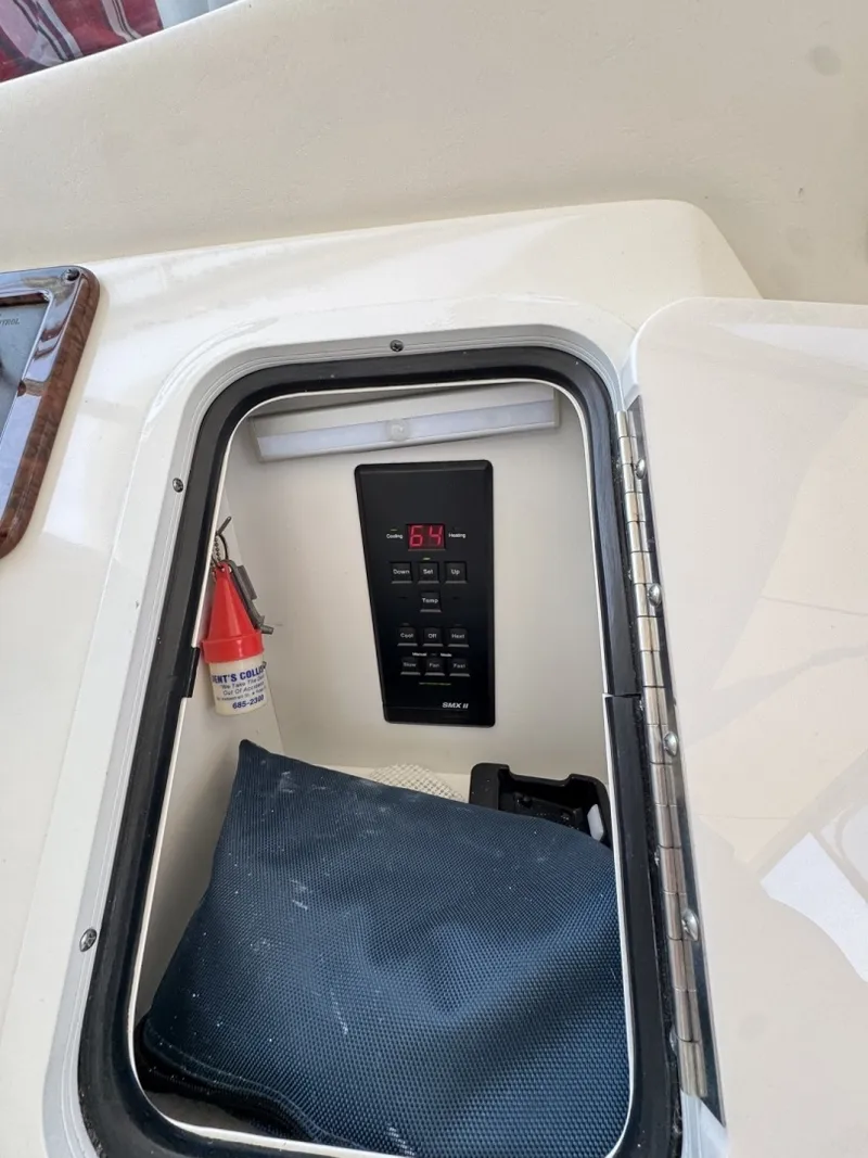 Slide: The Image of Sea Ray 510 Sundancer 2001 - 37