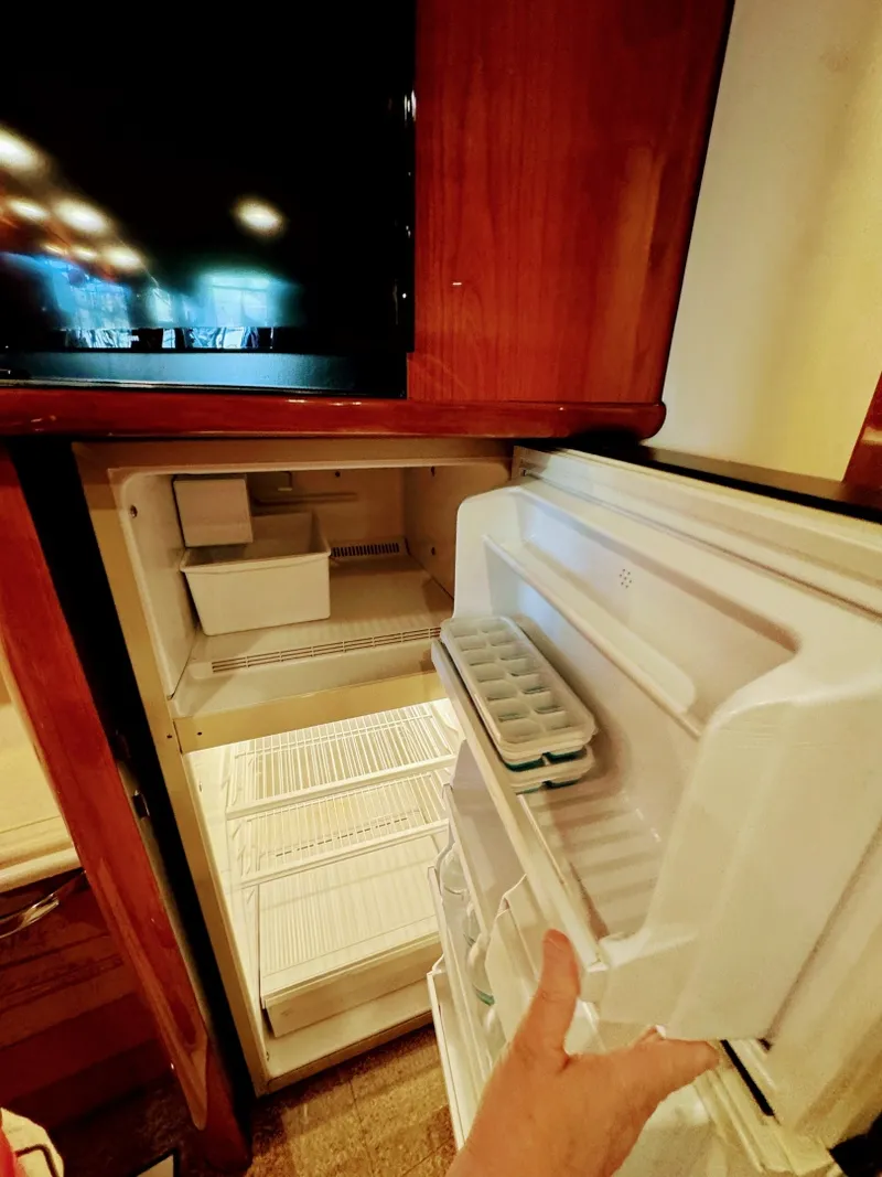 Slide: The Image of Sea Ray 510 Sundancer 2001 - 51