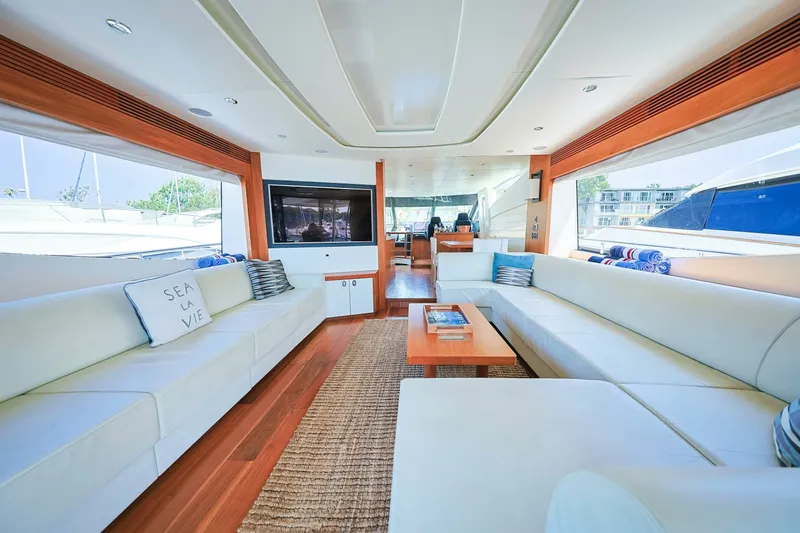 Slide: The Image of Sunseeker 2016 - 12