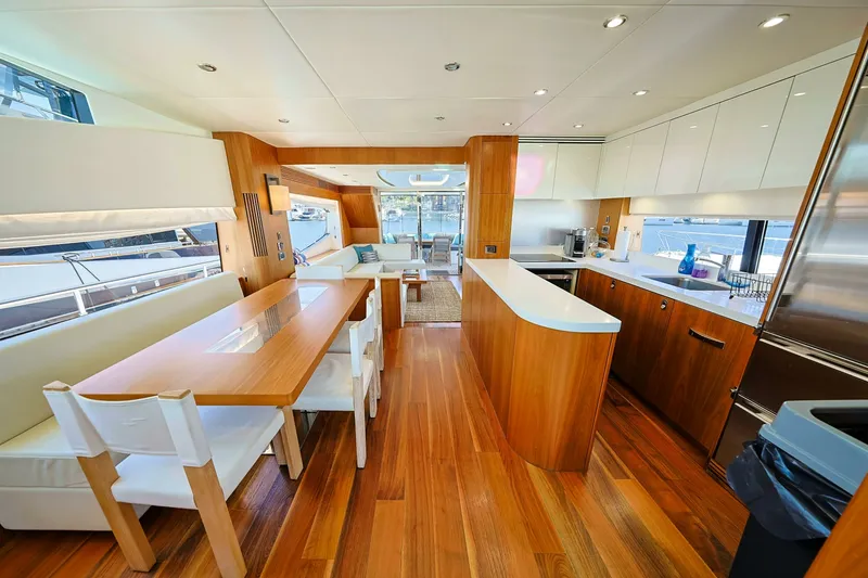 Slide: The Image of Sunseeker 2016 - 16
