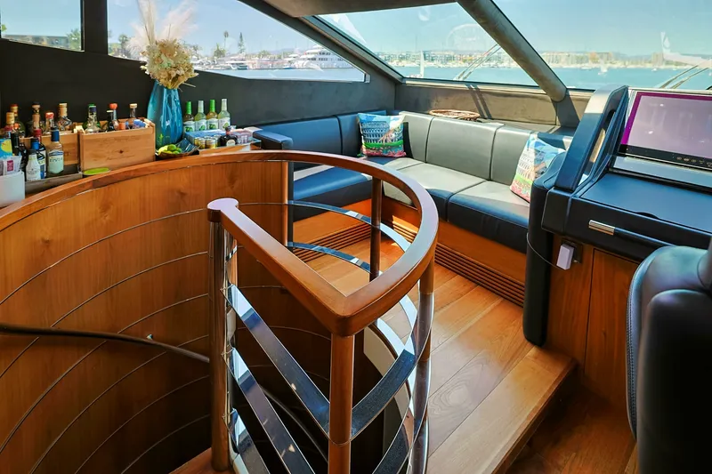 Slide: The Image of Sunseeker 2016 - 19