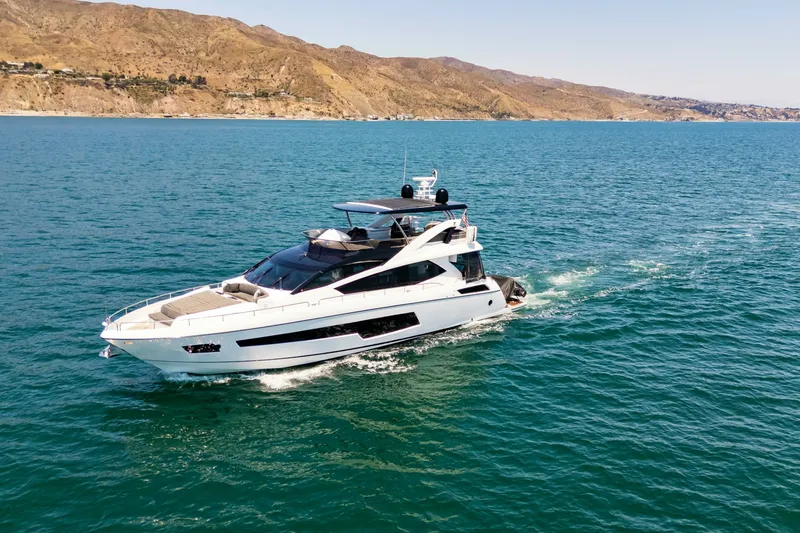 Slide: The Image of Sunseeker 2016 - 3
