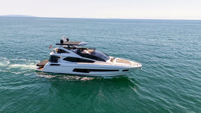 Slide: The Image of Sunseeker 2016 - 4