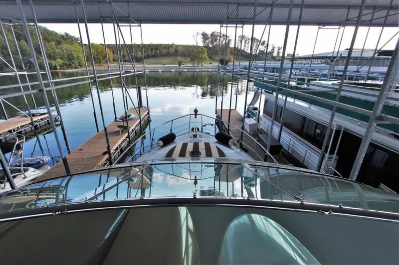 Slide: The Image of Carver Yachts 570 Voyager Pilothouse 2001 - 14