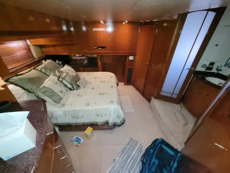 Slide: The Image of Carver Yachts 570 Voyager Pilothouse 2001 - 40