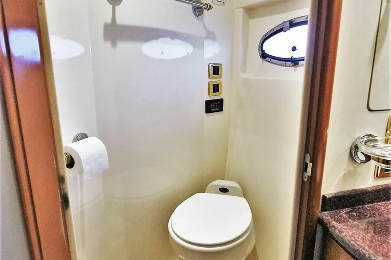 Slide: The Image of Carver Yachts 570 Voyager Pilothouse 2001 - 47