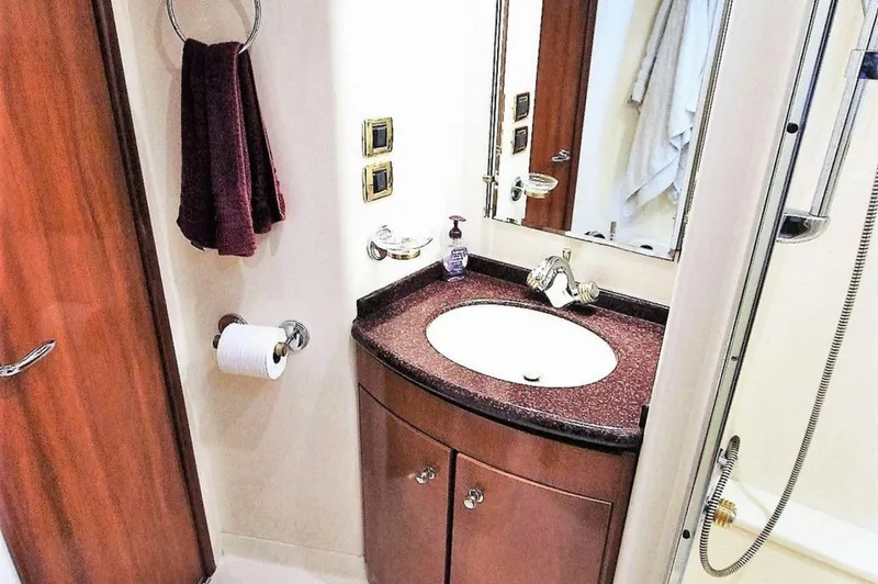 Slide: The Image of Carver Yachts 570 Voyager Pilothouse 2001 - 50